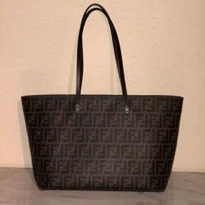 Fendi Bags - PRE-LOVED Fendi Shopping Tote w/ Zipper Fendi Bags - PRE-LOVED Fendi Shopping Tote w/ Zipper